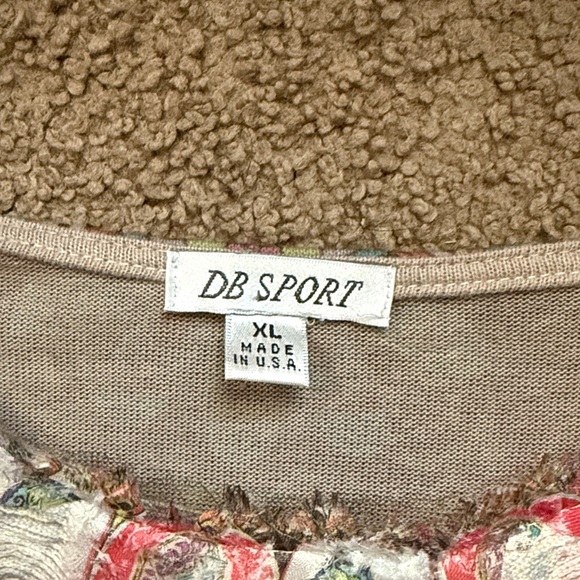 Elegant DB Sport Floral Gray Women's Tunic - Picture 2 of 4